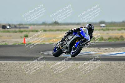 media/Apr-18-2025-TrackDaz (Fri) [[45f5874c44]]/C Group/Session 1 (Turn 7)/